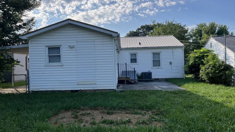 1311 E Holston Ave - Johnson City, TN