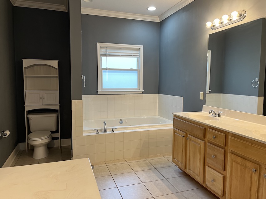 2 Larchmont, TN