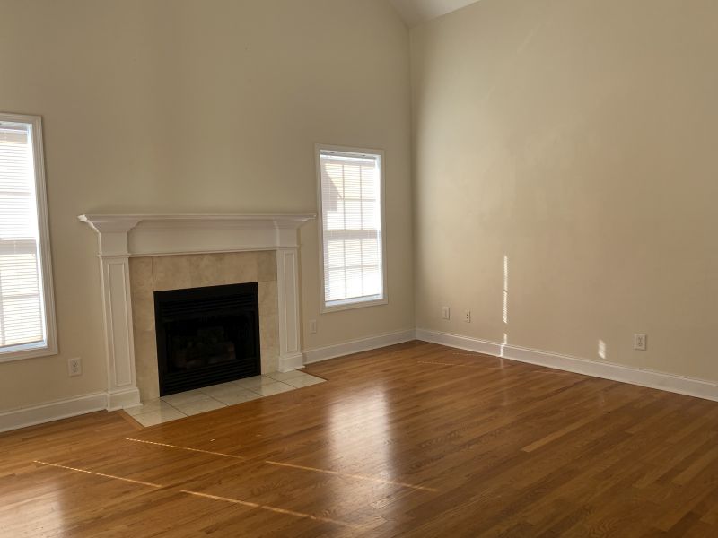 4 Larchmont, TN