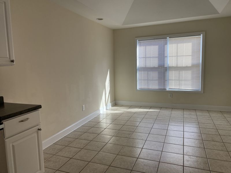 4 Larchmont, TN