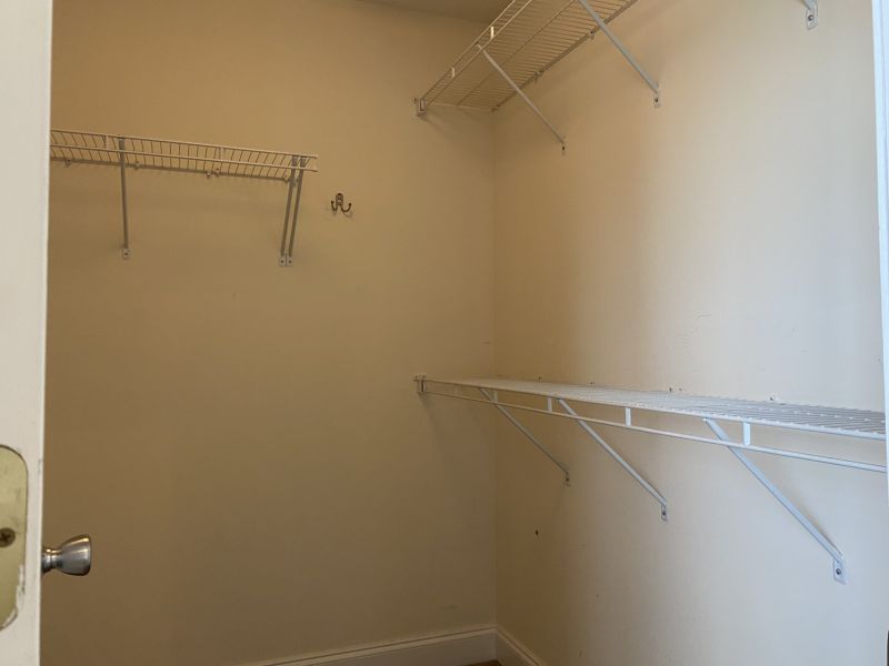 4 Larchmont, TN