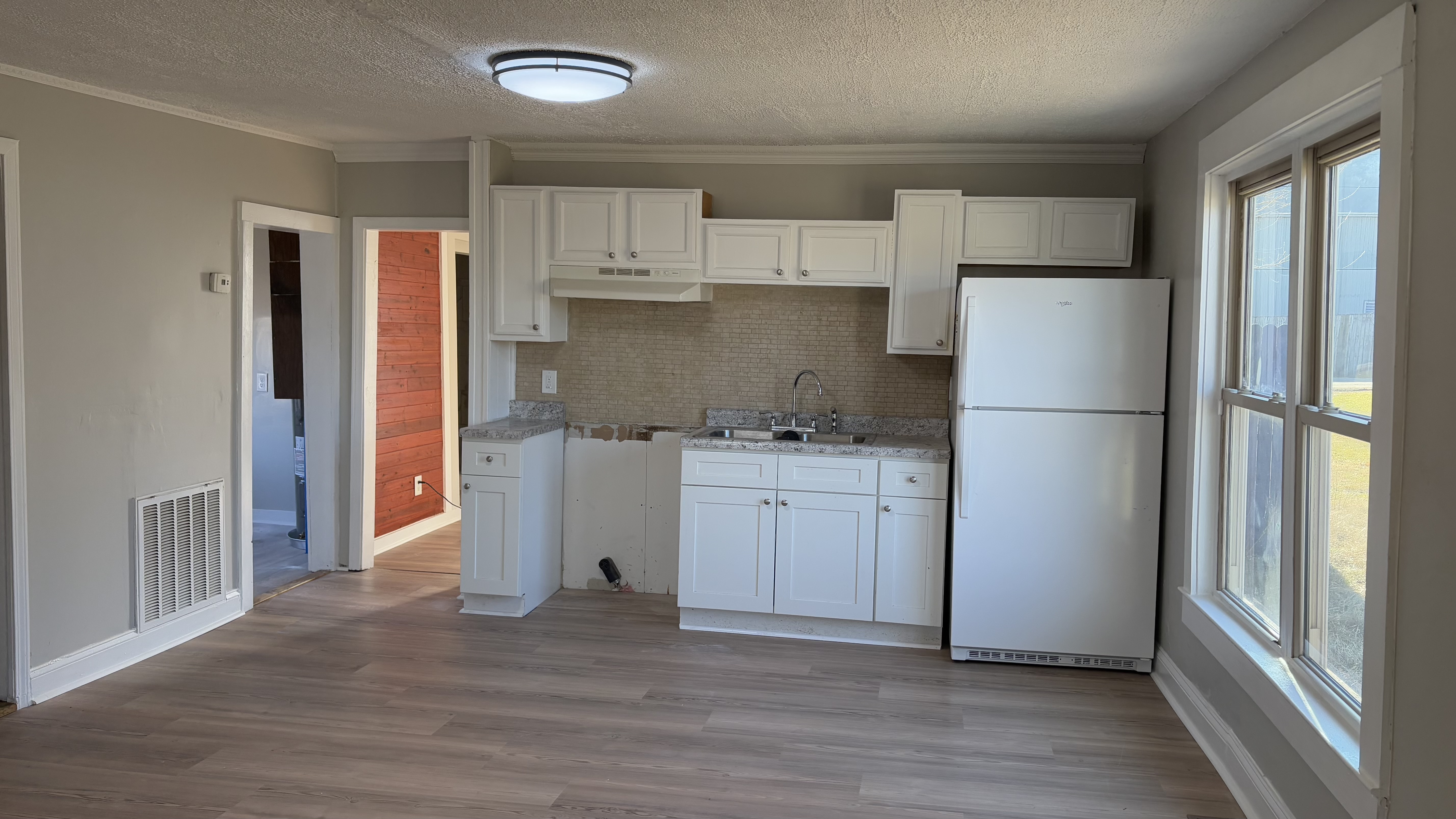 904 E Myrtle Ave, TN