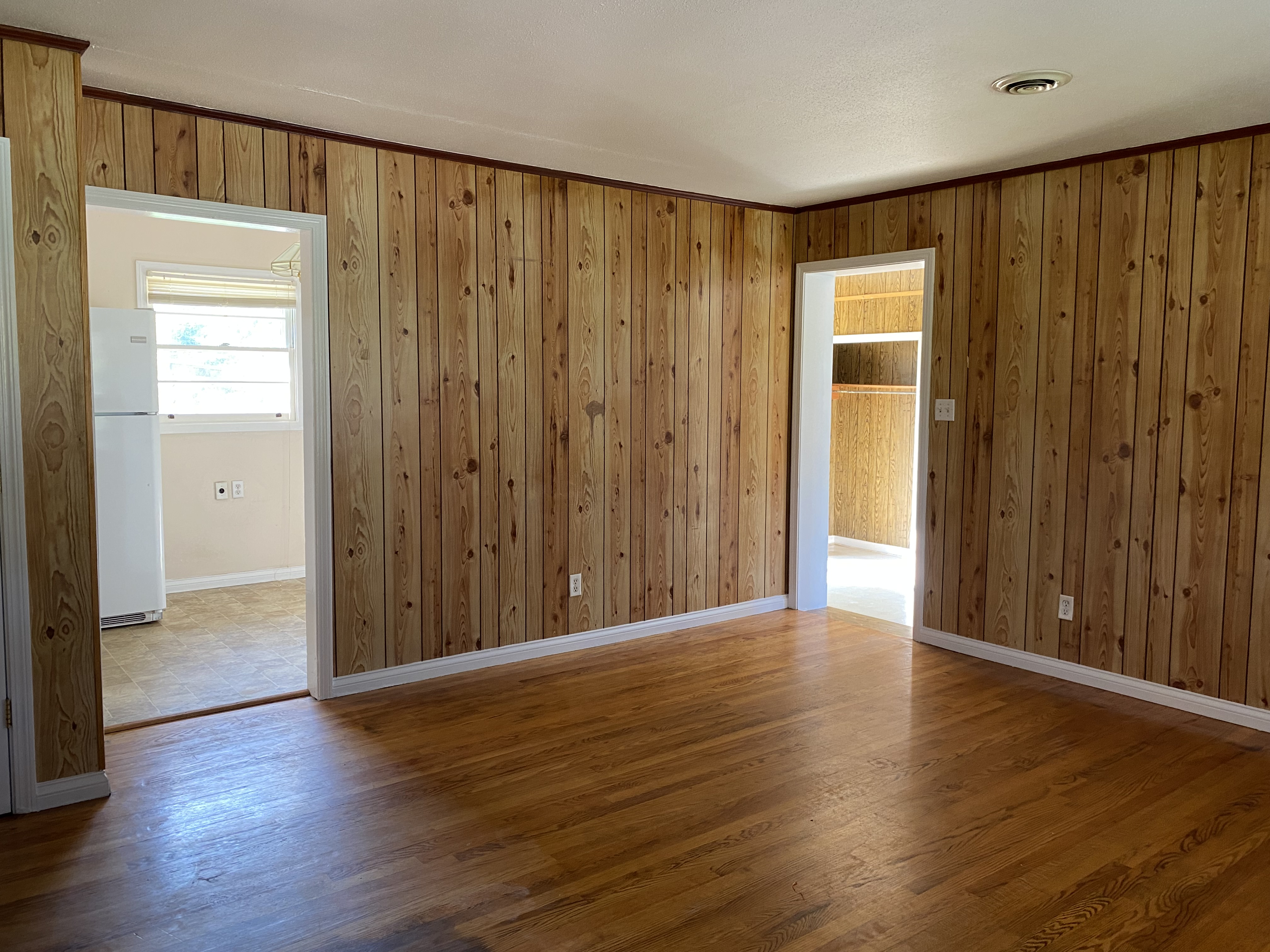 908 E Mountain View, TN
