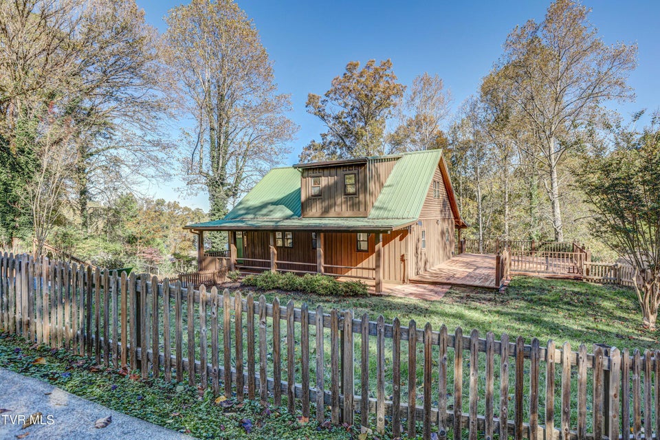 129 Log Cabin Rd, TN