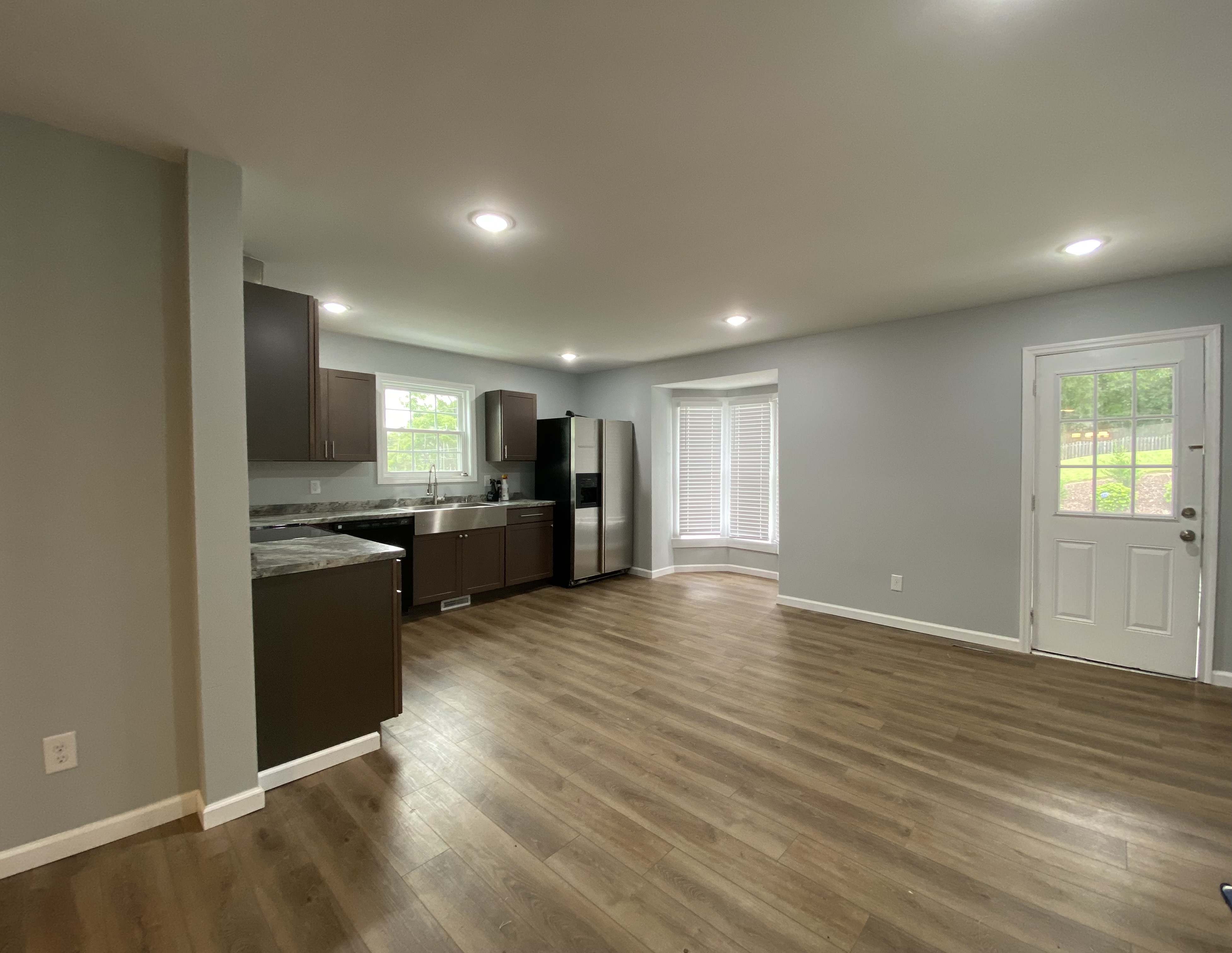 400 W Pine St and 904 Earnest, TN