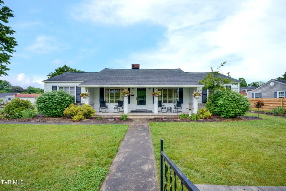706 E Holston Ave, TN